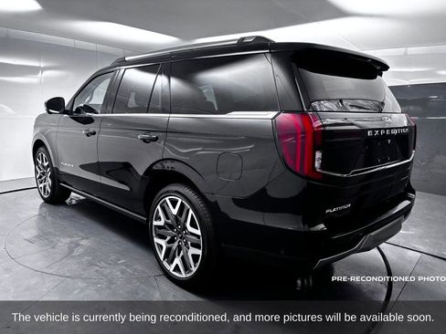 Used 2025 Ford Expedition Platinum w/ Platinum Ultimate Package image 4
