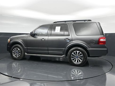 Used 2016 Ford Expedition XLT w/ Equipment Group 202A RWD image 8