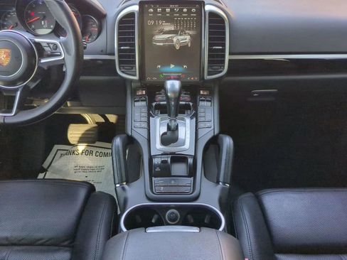 Used 2016 Porsche Cayenne AWD/4WD image 39