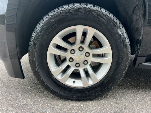 Used 2019 Chevrolet Suburban LT AWD/4WD image 24