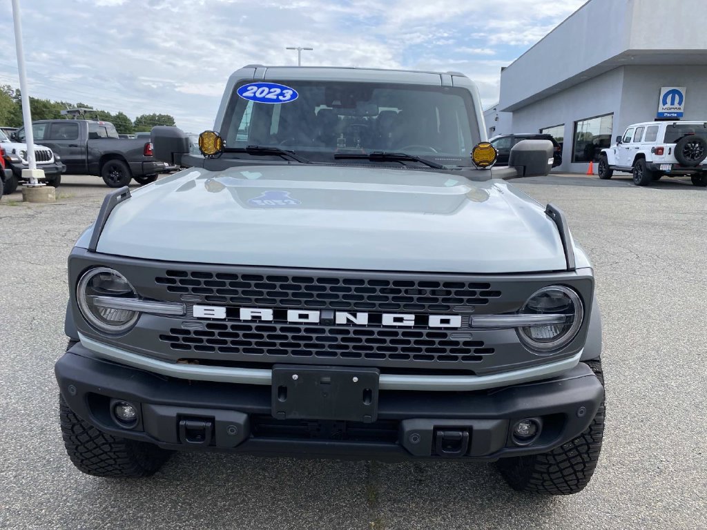 Used 2023 Ford Bronco Badlands w/ Sasquatch Package AWD/4WD image 9