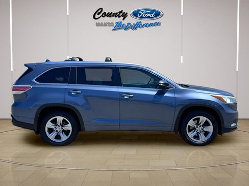 Used 2015 Toyota Highlander Limited Platinum AWD/4WD image 23