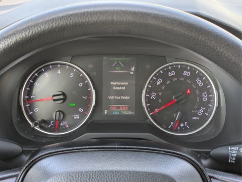 Used 2021 Toyota RAV4 XLE FWD image 30