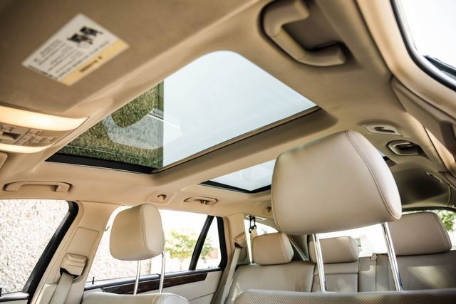 Used 2015 Mercedes-Benz E 350 4MATIC Wagon image 29