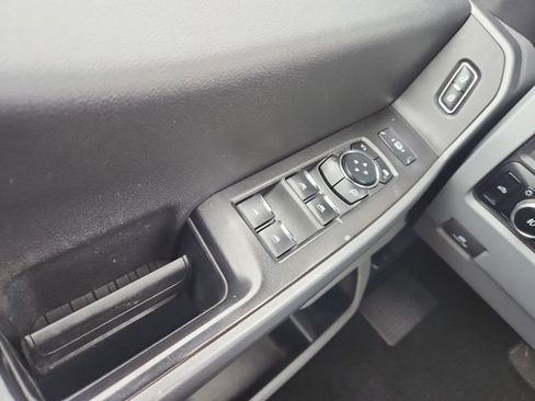 Used 2024 Ford F350 XLT image 16