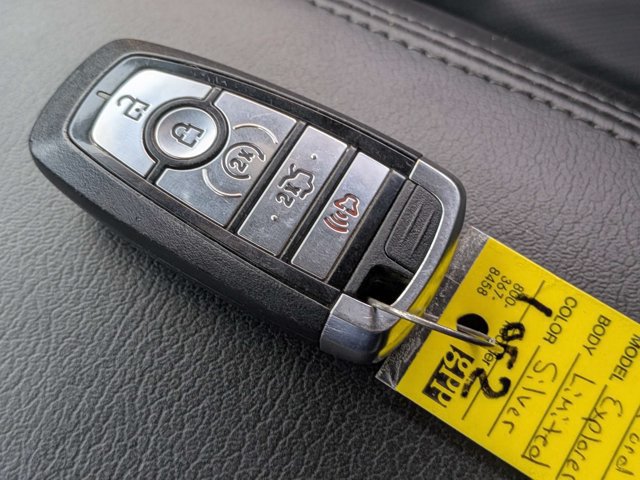 Used 2018 Ford Explorer Limited w/ Equipment Group 301A FWD image 28
