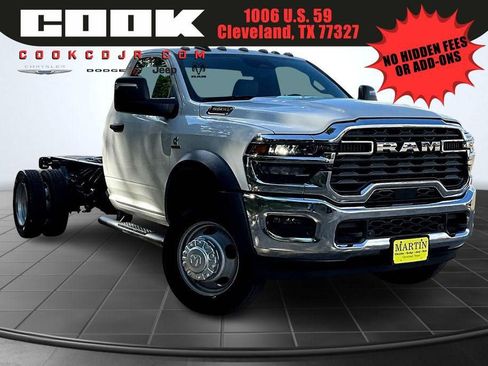 New 2026 RAM 5500 Tradesman w/ Chrome Appearance Group image 1