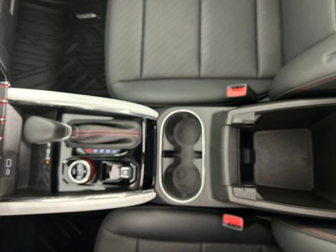 Used 2024 GMC Canyon AT4X AWD/4WD image 16