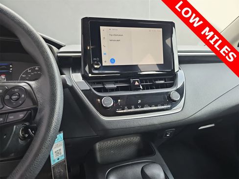 Used 2023 Toyota Corolla LE image 20