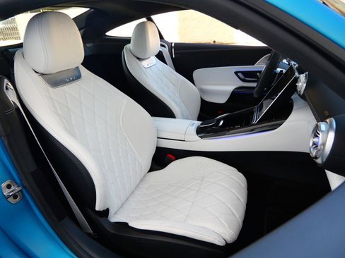 Used 2024 Mercedes-Benz AMG GT 63 image 31