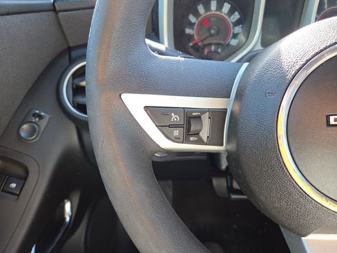 Used 2011 Chevrolet Camaro LT RWD image 16