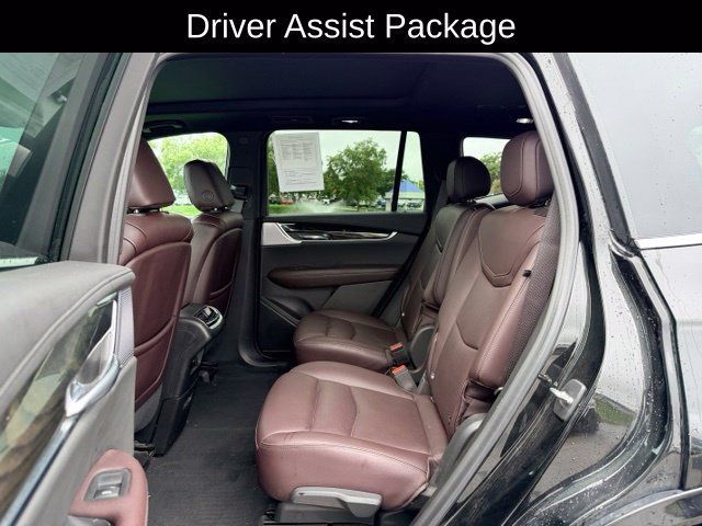 Certified 2023 Cadillac XT6 Premium Luxury w/ Technology Package AWD/4WD image 9