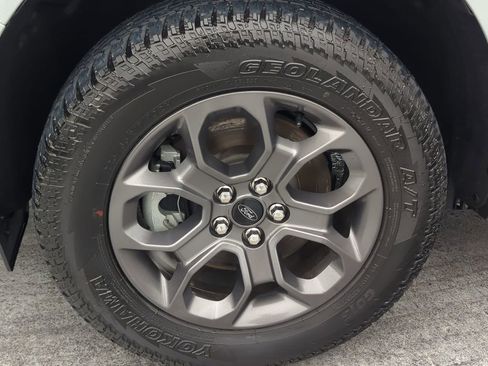 Used 2022 Ford Maverick XLT image 10