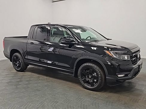 New 2026 Honda Ridgeline Black Edition image 2