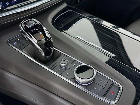 Used 2023 Cadillac Escalade Sport w/ LPO, ONYX Package AWD/4WD image 18