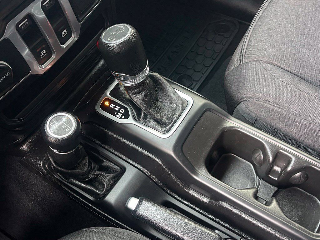 Used 2018 Jeep Wrangler Sport AWD/4WD image 17