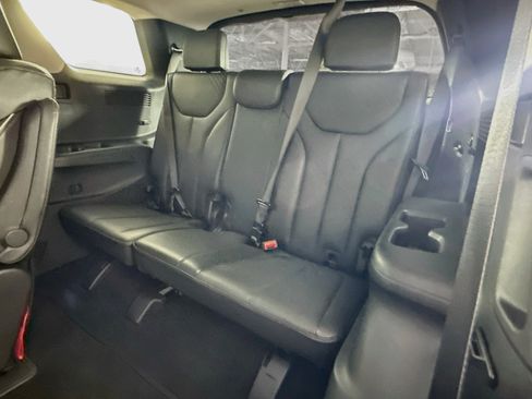 Used 2025 Hyundai Palisade SEL FWD image 30