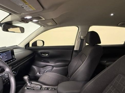 Used 2025 Honda HR-V LX image 30