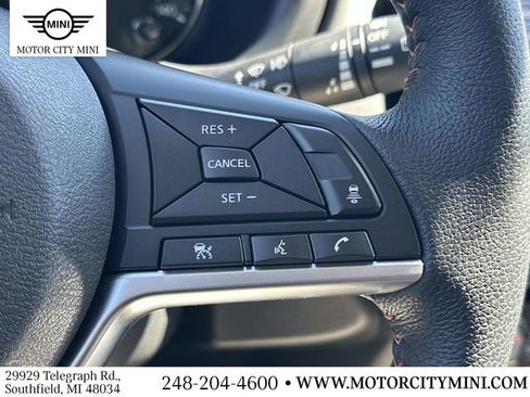 Used 2021 Nissan Kicks SR w/ Interior Electronics Package FWD image 26