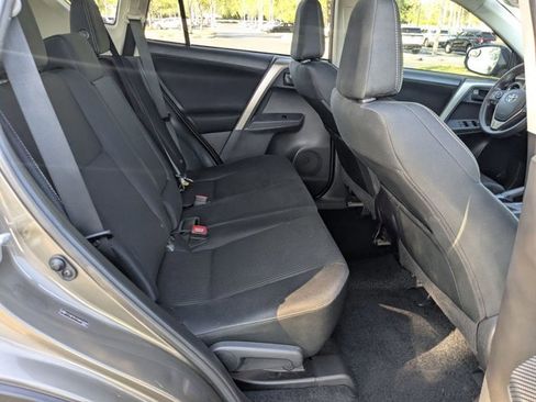 Used 2013 Toyota RAV4 XLE FWD image 18