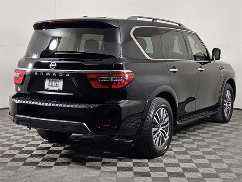 Used 2021 Nissan Armada SV w/ SV Appearance Package image 4