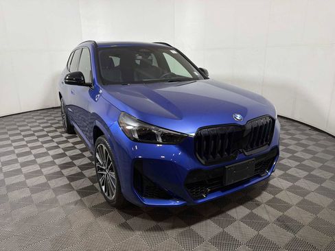 Used 2025 BMW X1 xDrive28i w/ Technology Package AWD/4WD image 2