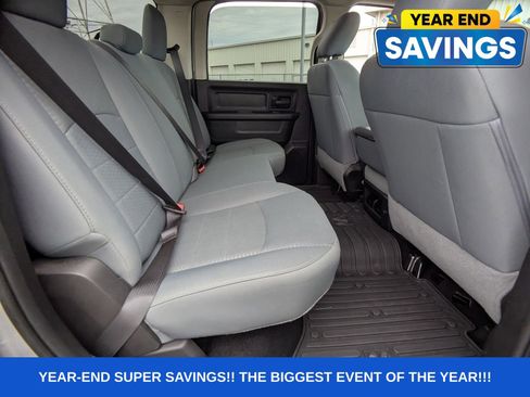 Used 2018 RAM 2500 Tradesman w/ Chrome Appearance Group image 18