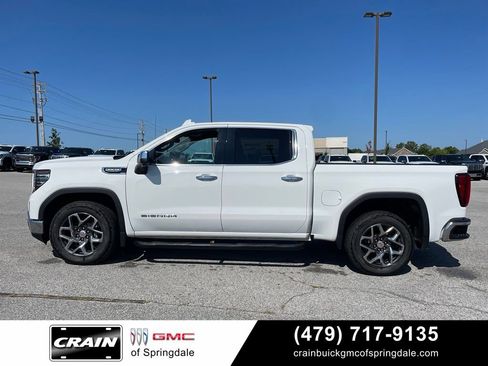 Used 2022 GMC Sierra 1500 SLT w/ SLT Convenience Package AWD/4WD image 4