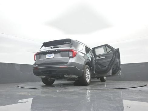 New 2026 Ford Explorer Active RWD image 44