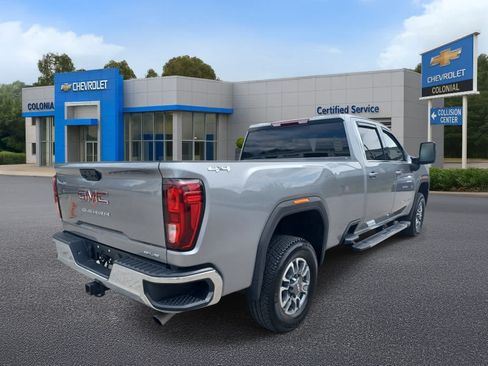 Used 2025 GMC Sierra 2500 SLE w/ SLE Value Package; AWD/4WD image 4
