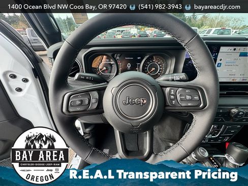 New 2026 Jeep Gladiator Rubicon w/ Steel Bumper Group AWD/4WD image 19