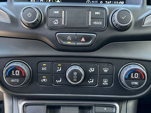 Used 2024 GMC Terrain AT4 w/ Tech Package AWD/4WD image 26