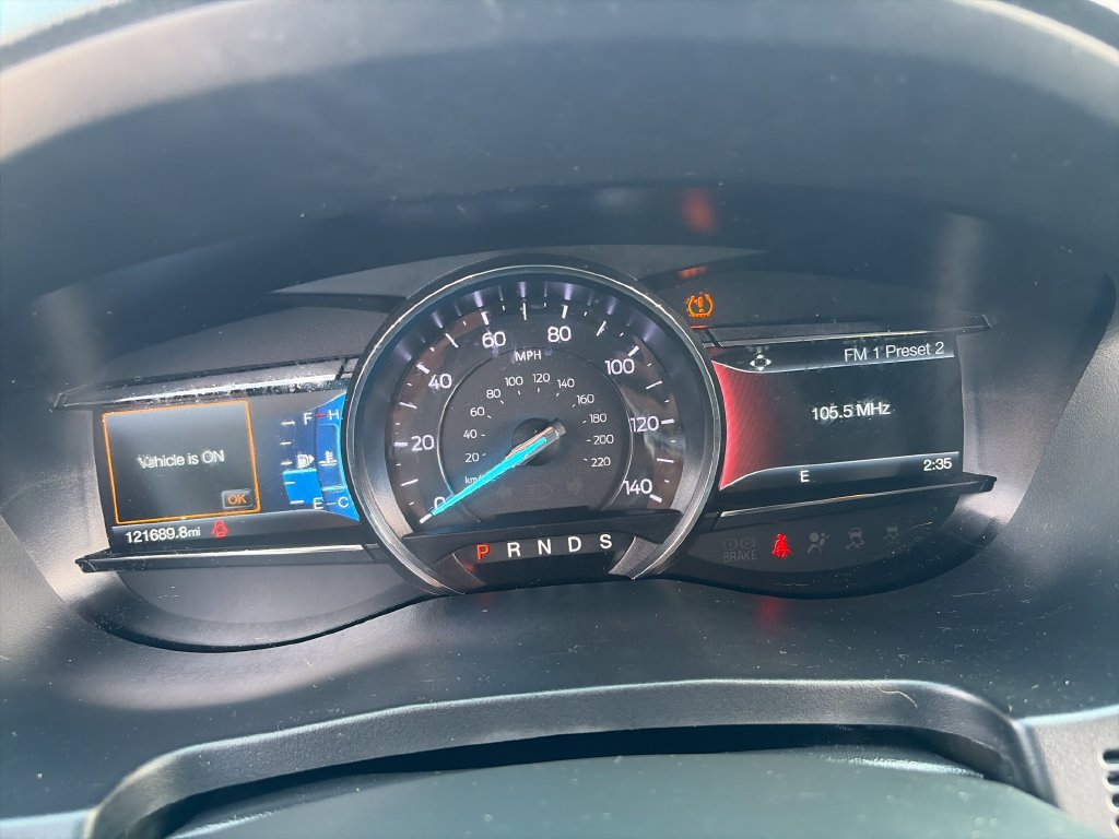 Used 2018 Ford Explorer XLT w/ Equipment Group 202A FWD image 18