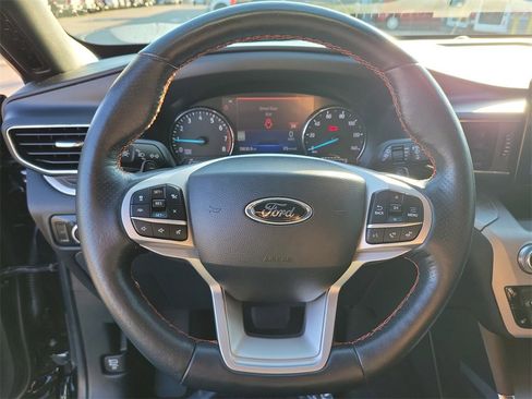 Used 2022 Ford Explorer Timberline image 14