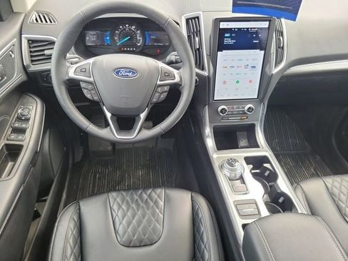 Certified 2024 Ford Edge Titanium AWD/4WD image 28