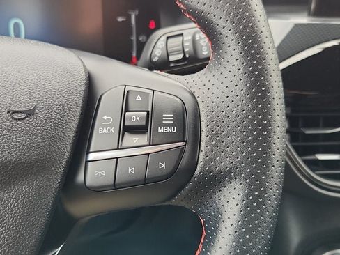 Certified 2025 Ford Escape ST-Line AWD/4WD image 21