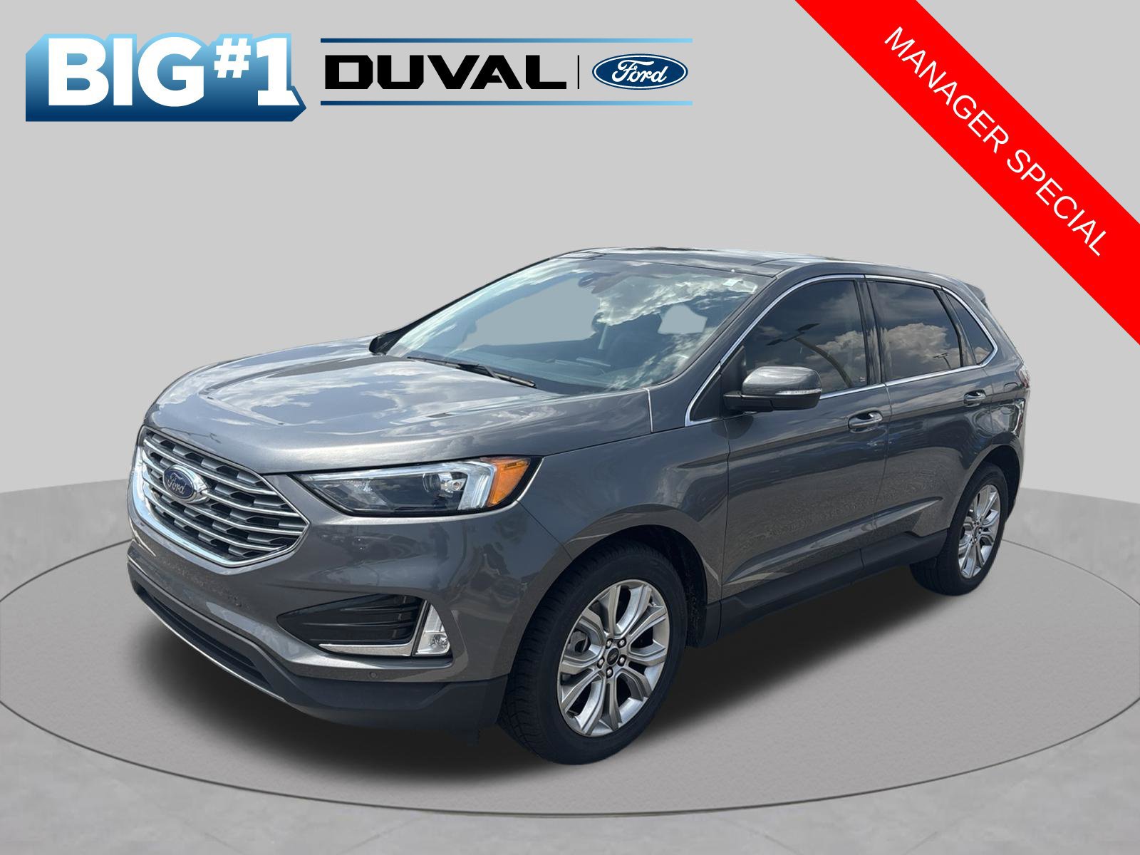 Used 2023 Ford Edge Titanium AWD/4WD image 3