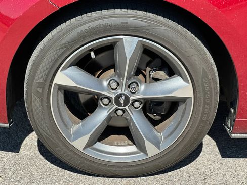 Used 2017 Ford Mustang Premium RWD image 20