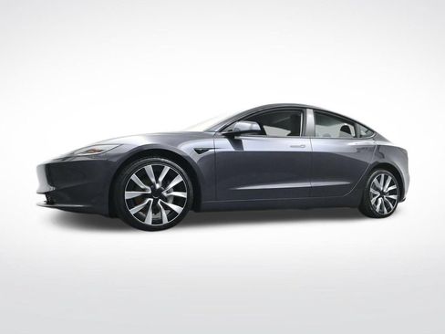 Used 2024 Tesla Model 3 Standard Range RWD image 36