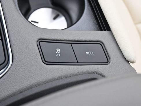 New 2025 Cadillac XT5 Premium Luxury w/ LPO, Floor Liner Package image 31