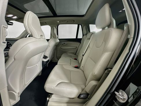 Used 2025 Volvo XC90 B6 Plus w/ Protection Package Premier AWD/4WD image 29