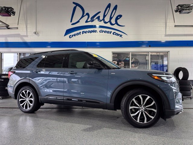 Used 2026 Ford Explorer ST-Line AWD/4WD image 1