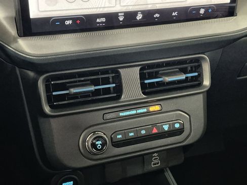 New 2026 Ford Maverick Lobo AWD/4WD image 21