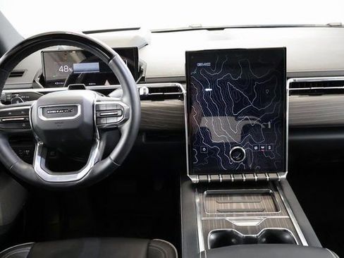Used 2024 GMC Sierra EV Denali AWD/4WD image 15