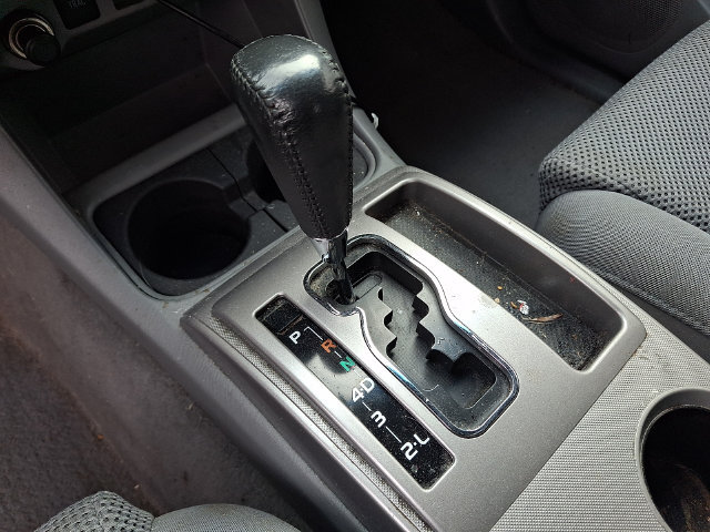 Used 2011 Toyota Tacoma 4x4 Access Cab V6 w/ TRD Off-Road Pkg image 9