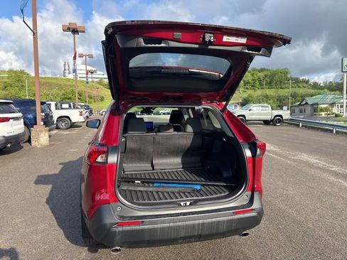Used 2025 Toyota RAV4 XLE w/ Convenience Package AWD/4WD image 18