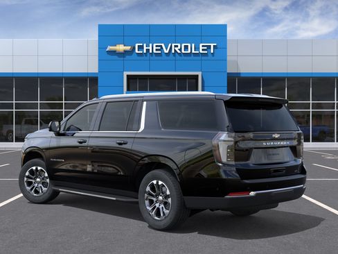 New 2026 Chevrolet Suburban LT w/ Comfort Package AWD/4WD image 27
