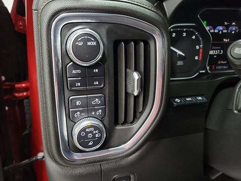 Used 2021 GMC Sierra 1500 AT4 w/ Technology Package AWD/4WD image 14
