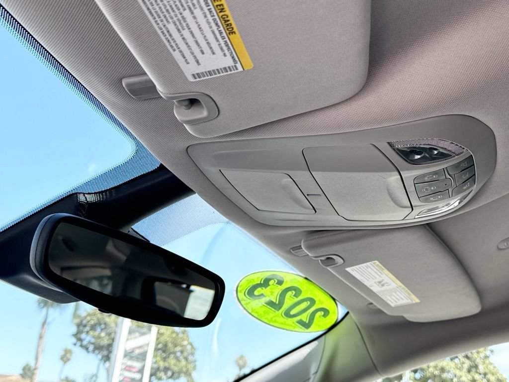Used 2023 Chrysler Pacifica Touring-L FWD image 13