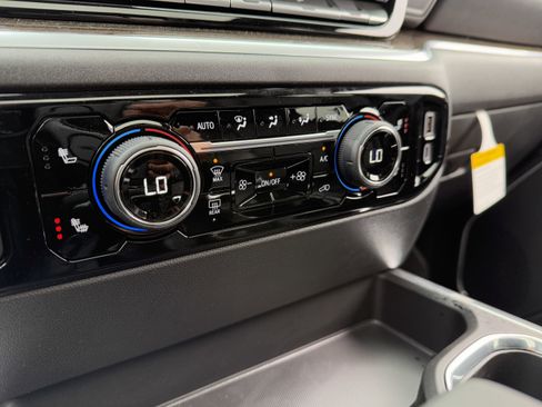 New 2026 Chevrolet Silverado 1500 LT Trail Boss w/ LT Trail Boss Premium Package image 17